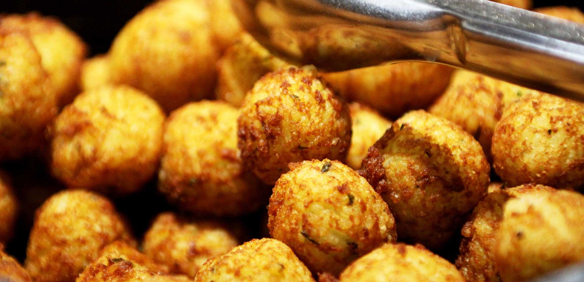 Bolinhos de arroz | Restaurante Cabotiá - Coromandel